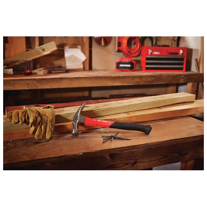 CRAFTSMAN Hammer - Smooth Face - Fibreglass - 20 oz - Red and Black 3 CRAFTSMAN Hammer - Smooth Face - Fibreglass - 20 oz - Red and Black - Image 3